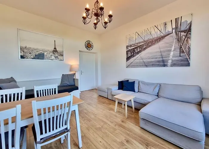 2 Near Station Neustadt In Neustadt Dresden