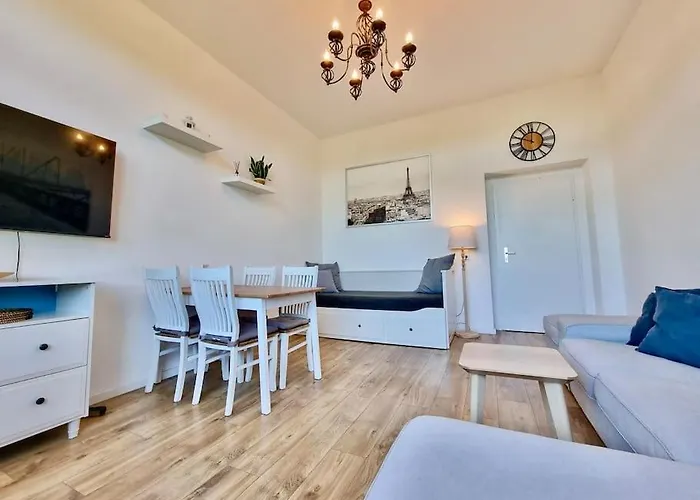 2 Near Station Neustadt In Neustadt